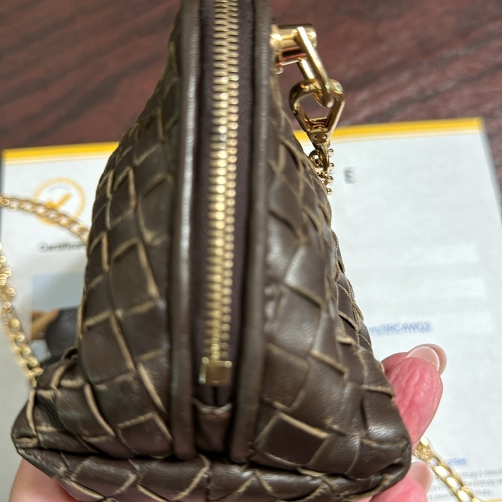 Bottega Veneta pouch conversion Authentic - Picture 5 of 8